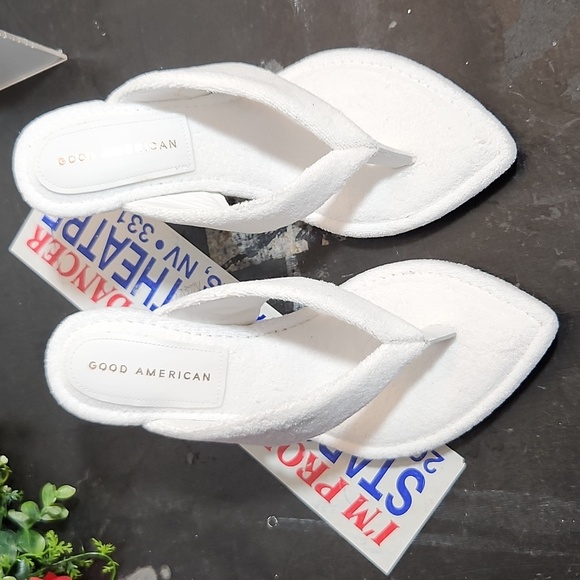 GOOD AMERICAN White Terry Sandal Transparent Heel Style GA077TX Size 8 - Picture 5 of 9